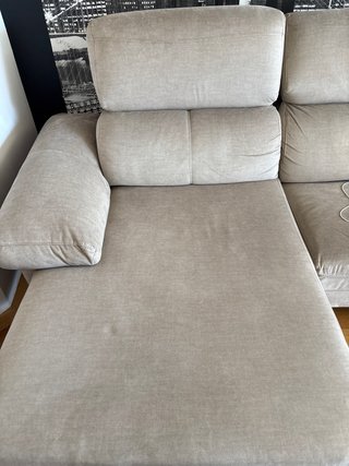 Sofá chaise longue beige tela, se hace sofá cama.