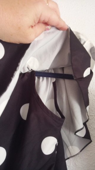 Blusa volante con lunares