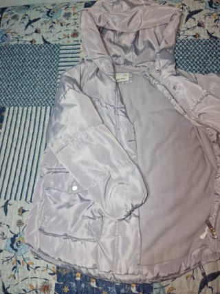 Chaqueta Zara Gris con Capucha