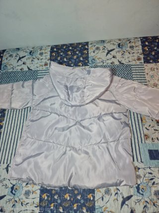 Chaqueta Zara Gris con Capucha