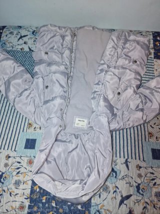 Chaqueta Zara Gris con Capucha