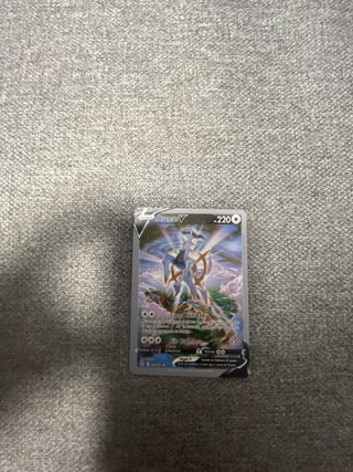 Carta Pokémon Arceus V