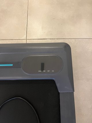 Cinta de caminar con mando. Poco uso.