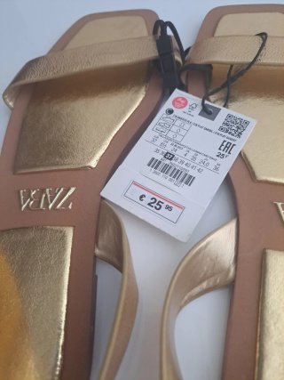 Sandalias Zara doradas talla 37