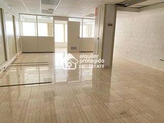 Oficina en venta en Benalúa en Alicante