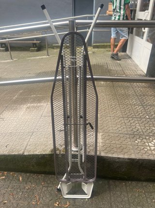 Estructura metálica tabla de planchar