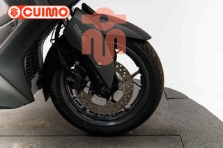 YAMAHA XMAX 125