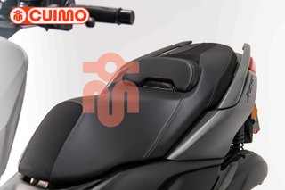 YAMAHA XMAX 125