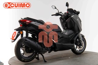 YAMAHA XMAX 125