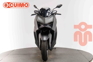 YAMAHA XMAX 125