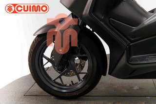 YAMAHA XMAX 125