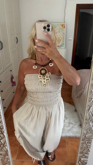 Mono beige sin mangas