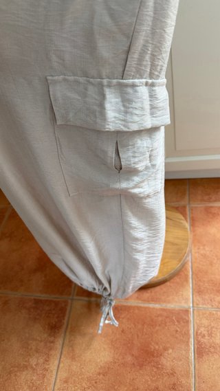 Mono beige sin mangas