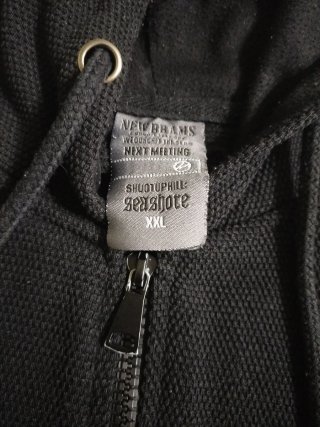 Sudadera con cremallera negra