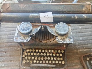 Máquinas de escribir antiguas venta por separado
