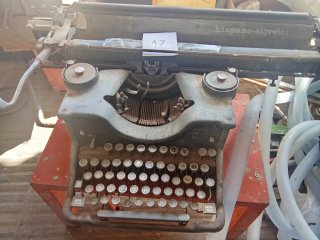 Máquinas de escribir antiguas venta por separado