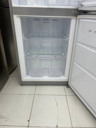 Nevera marca UDACHI con garantía Transporte
