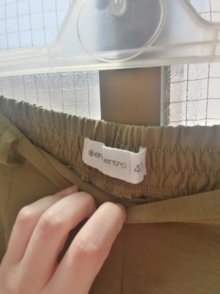 Pantalón caqui