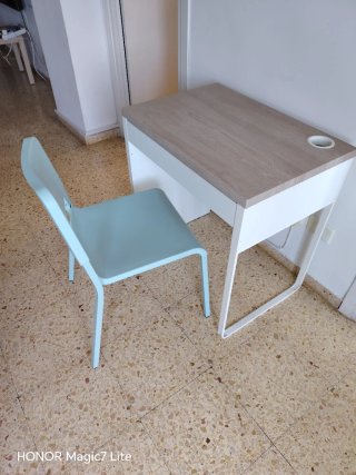 Escritorio y silla conjunto