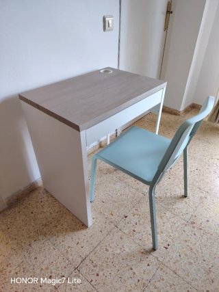Escritorio y silla conjunto