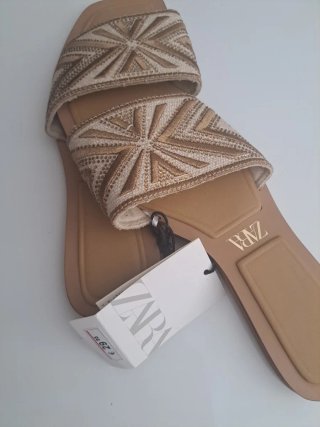 Sandalias Zara Marrón y Dorado Talla 37