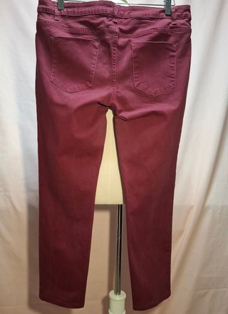 Pantalón vaquero Burdeos Kiabi Talla 40