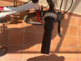 Bicicleta TOPBIKE Blanca y Roja