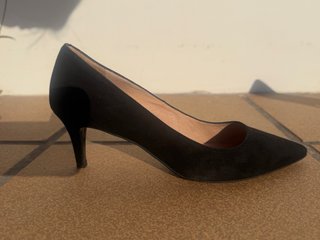 Zapatos salón negros t40 casi nuevos