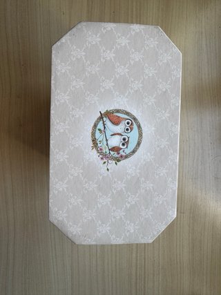 Joyero con diseño de búhos y flores