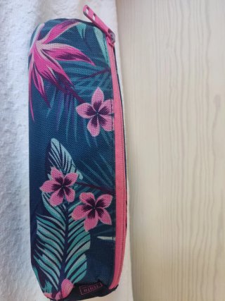 Estuche Tenth flores tropicales