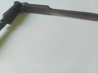 Antico schiaccianoci in ferro