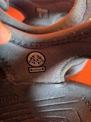 Chanclas Keen Negras