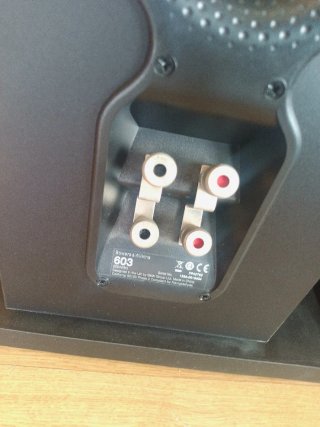 Altavoces Bowers & Wilkins 603 Negros