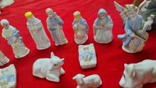 19 Figuras Belén Porcelana