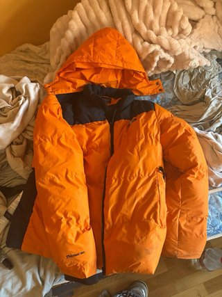 Chaqueta Tenth Plumas Naranja y Negra