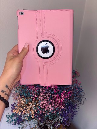 Apple iPad con Teclado Rosa y Lápiz