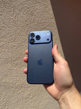 iPhone 17 Pro Max Azul