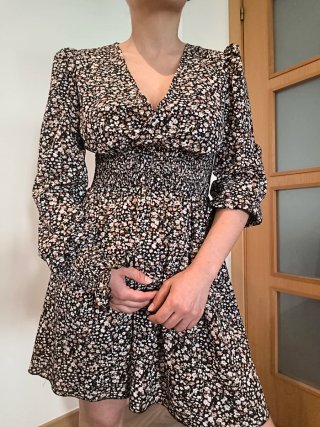 Vestido corto floral