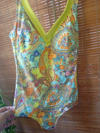 Bañador mujer estampado paisley