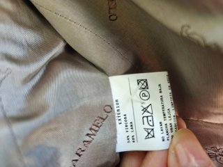 Traje chaqueta y falda marrón