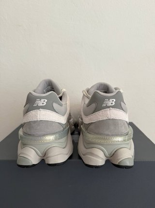 Zapatillas New Balance U9060JCG Gris Talla 40