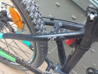 Bicicleta B'Twin Rockrider 700 24p