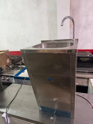 Lavamanos Acero Inox 45x45x85 casi nuevo