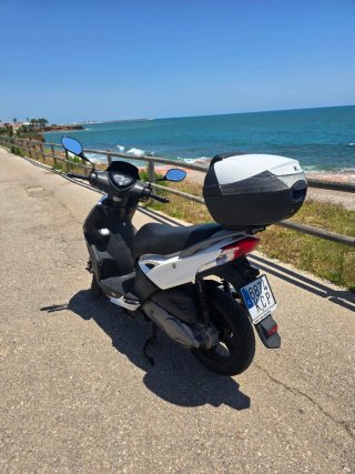 Kymco Agility City 125 · 9.850 km · ruedas nuevas