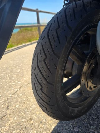 Kymco Agility City 125 · 9.850 km · ruedas nuevas