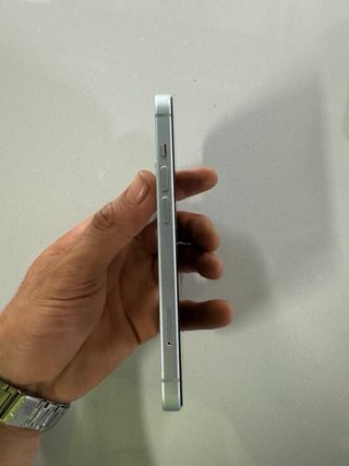 iPhone 15 128GB