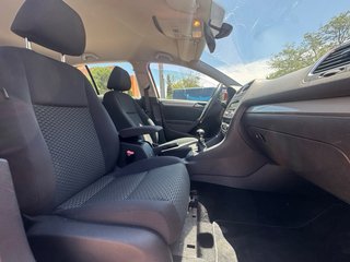 Volkswagen Golf 2011 5 puertas 230.000KM