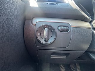 Volkswagen Golf 2011 5 puertas 230.000KM