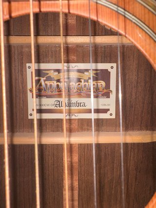 Alhambra W-300 CW OP LP E7 Guitarra