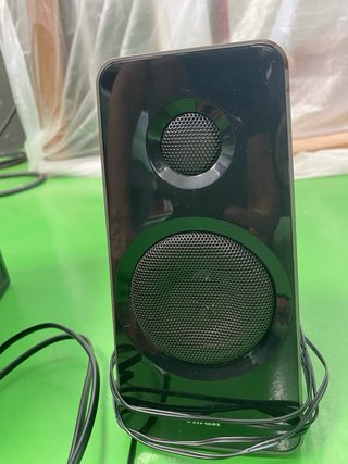 Altavoces Trust 2.1 con Subwoofer